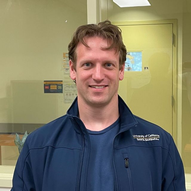 David in the Yi dry lab in LSB!